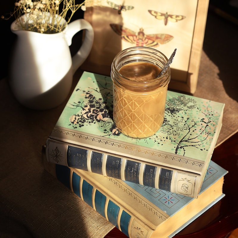 Reading Rhythms x Penguin Random House Present: Emma Brodie INTO THE BLUE