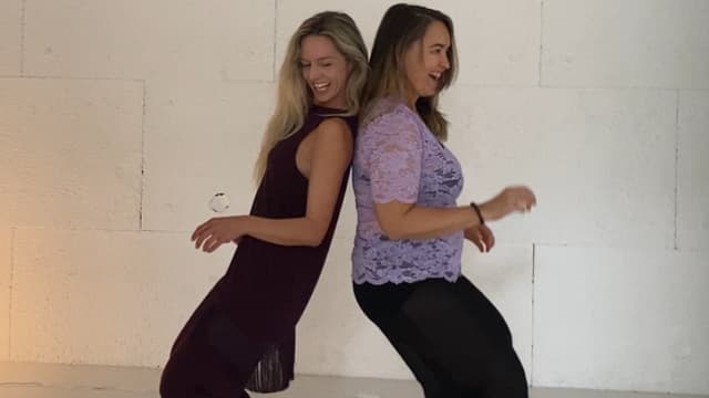 Sensual Sunday: A Sensual Embodied Dance Experience - Discovery Class (EN/FR)