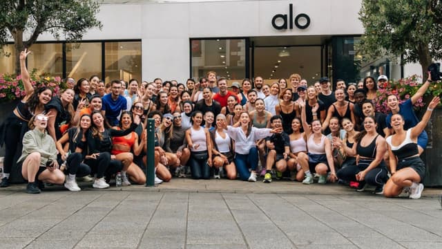 ALO GRAFTON STREET: ALO RUNNERS CLUB