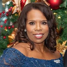 Profile picture for Tracey Forde Weaver