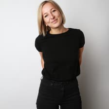 Profile picture for Caroline