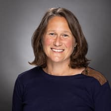 Profile picture for Beth Lingard