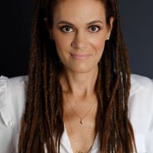 Profile picture for Monica Magalhaes