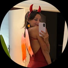 Profile picture for Thais Guzman