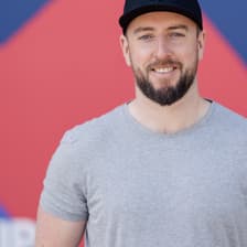 Profile picture for James Gee