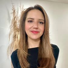 Profile picture for Lauren Slyman