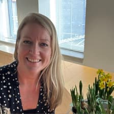 Profile picture for Marion van Puijenbroek