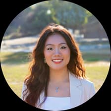 Profile picture for Helen Zeng