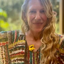 Profile picture for Devorah Brous