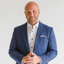 Profile picture for Rain Bennett