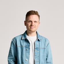 Profile picture for Julian Zabbarov (ML6)