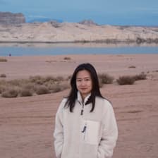 Profile picture for Vivien