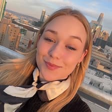 Profile picture for Elaine