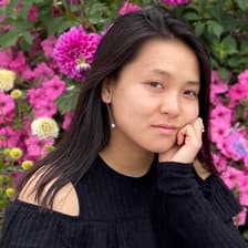 Profile picture for Julia Cheng