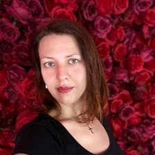 Profile picture for Elena