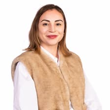 Profile picture for Julia Lustig