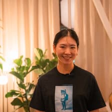 Profile picture for Lily Yang