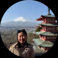 Profile picture for Elizabeth Wong