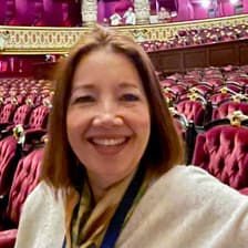 Profile picture for Christina Seelye