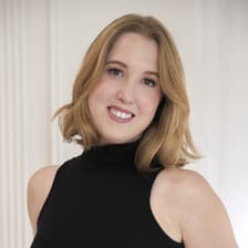Profile picture for Rebecca Lyons