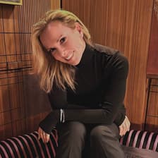 Profile picture for Christina Lessa