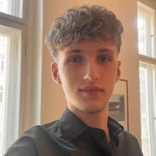 Profile picture for Robin Kryszak