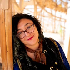 Profile picture for Roxi Shohadaee