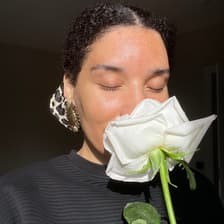 Profile picture for Ora Özer