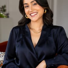 Profile picture for Sarah Khan