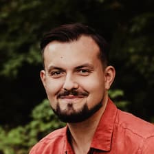 Profile picture for Piotr Leniartek