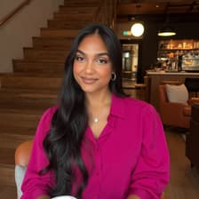 Profile picture for Larissa Macko