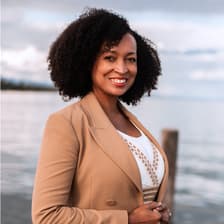 Profile picture for Dawn Bonine