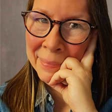 Profile picture for Suzanne Bayles