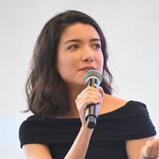 Profile picture for Danielle Teixeira