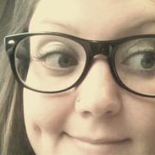 Profile picture for Laura Dinneen
