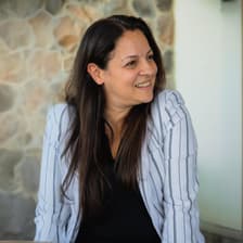 Profile picture for Barbara Carneiro