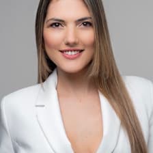 Profile picture for Mariana