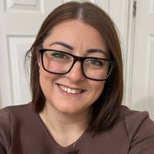 Profile picture for Zoe Kelly