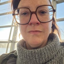 Profile picture for Phoebe Weller