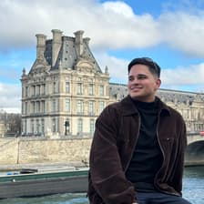 Profile picture for César González