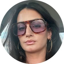 Profile picture for Alexia Akbay