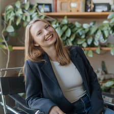 Profile picture for Chloe Woods