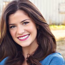 Profile picture for Mia Monahogios