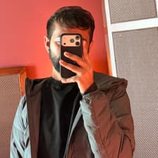 Profile picture for Pratik Shigli (VivanLive)