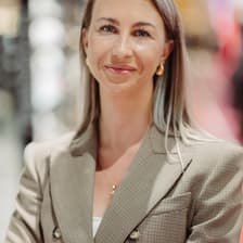 Profile picture for Elise Ozola