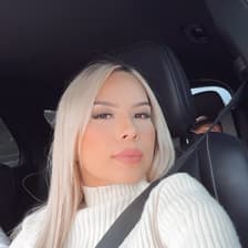 Profile picture for Carmina