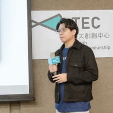 Profile picture for Neil Yang