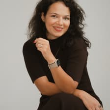 Profile picture for Iolanda Badea