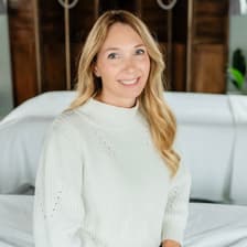 Profile picture for Caylie Marchi