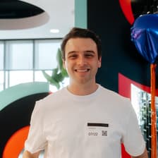 Profile picture for Ari Savitsky